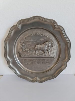 Zinnteller, Motiv Feldarbeit